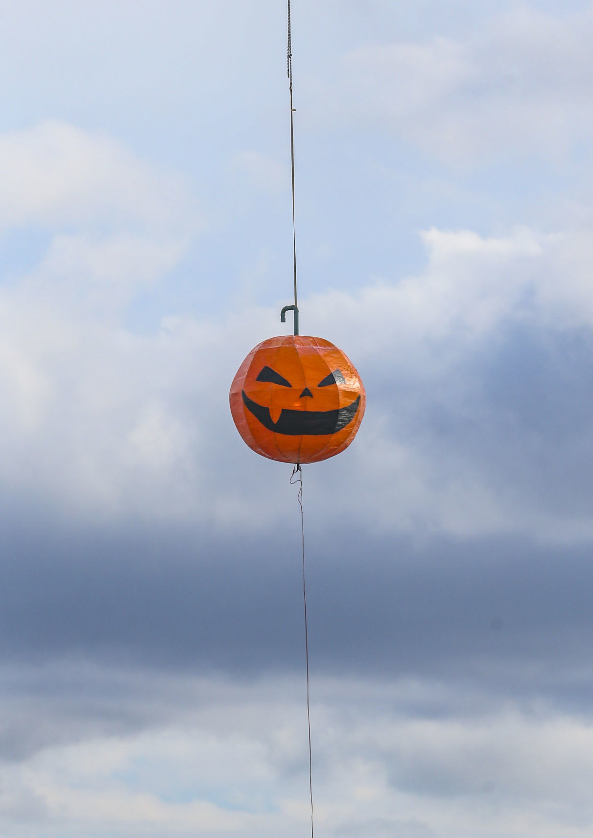 100419-mda-nws-pumpkin-14.jpg